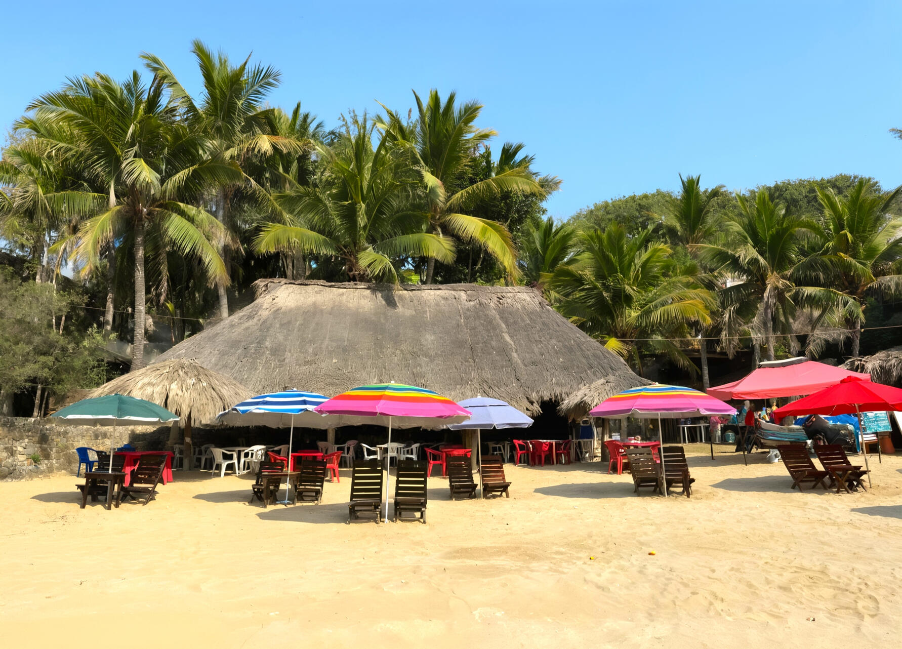 Beach Restaurant &amp; Service